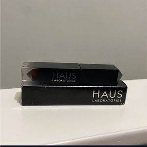 Haus Laboratories Glam Attack All Over Shadow
